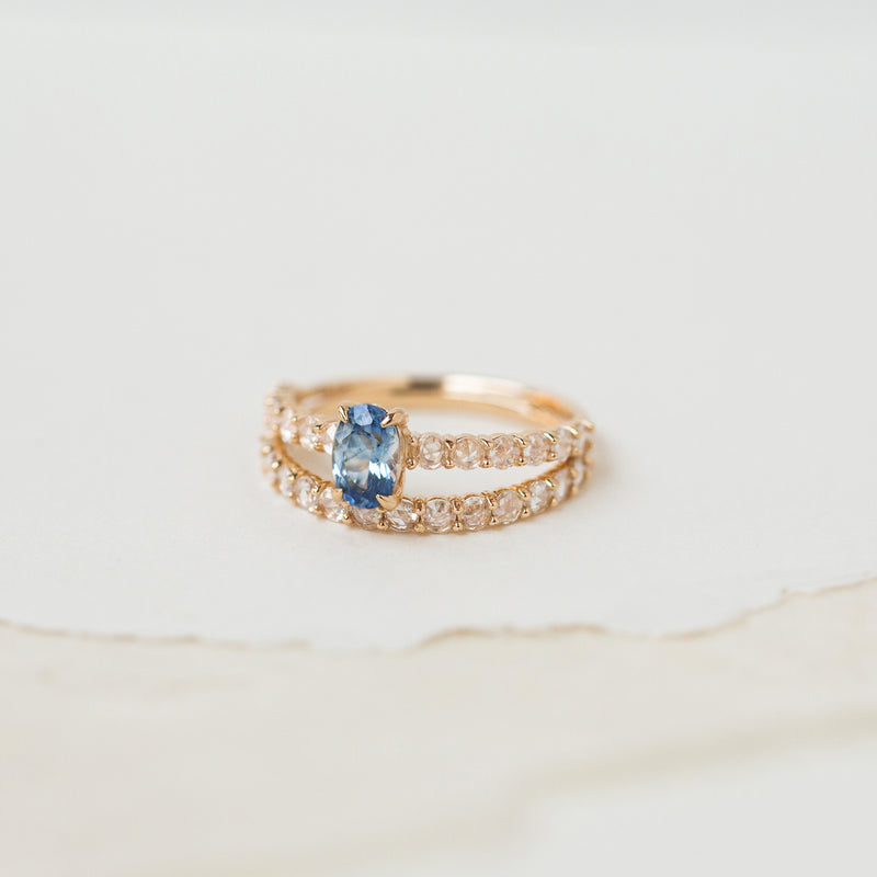 one-of-a-kind Engagement ring - 14k yellow gold, blue oval sapphire