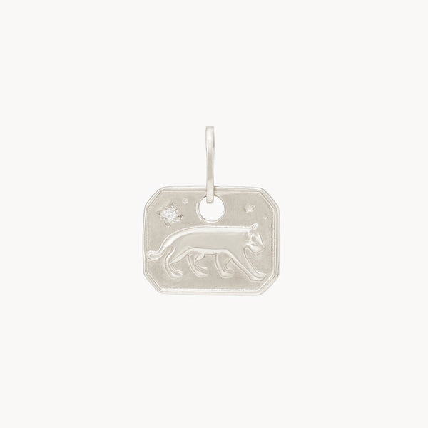 small lioness charm -  sterling silver