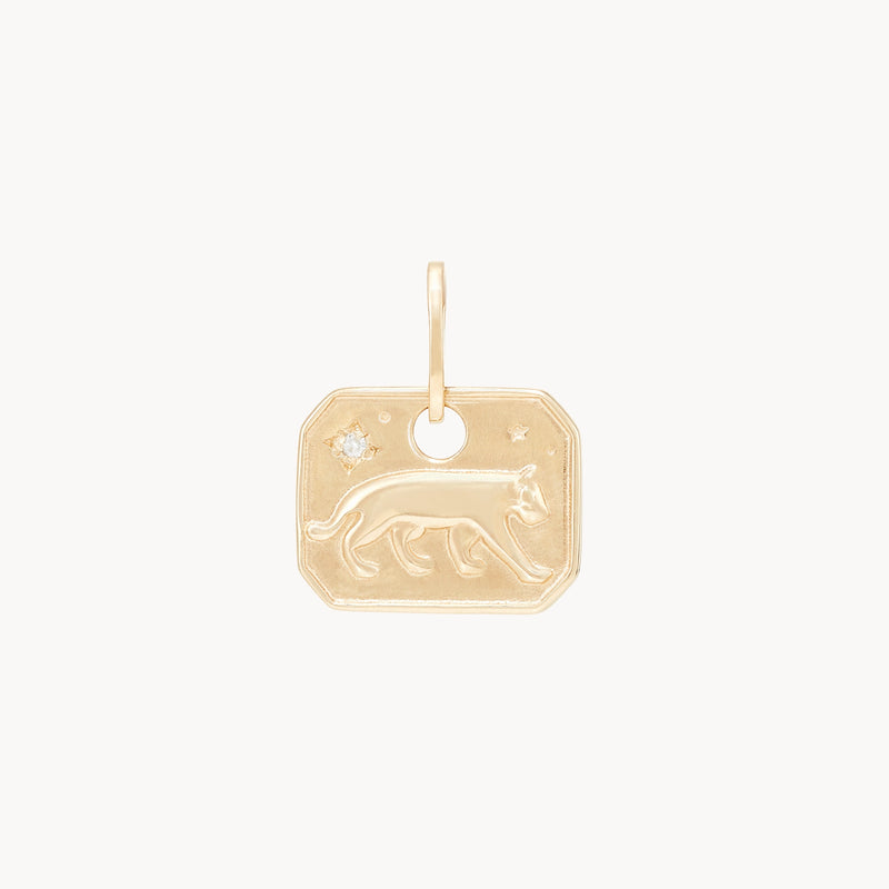 lioness charm - 10k yellow gold, brilliant diamond