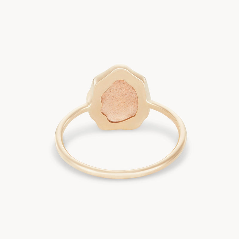 peach moonstone mood ring - 14k yellow gold