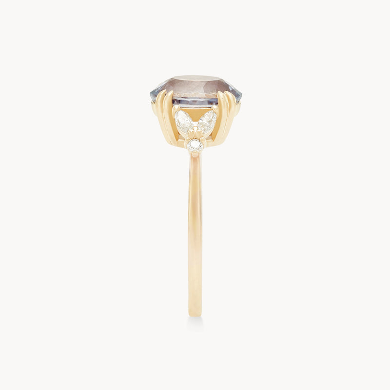 ever afterglow one-of-a-kind ring - 14k yellow gold, oval sapphire, brilliant diamonds