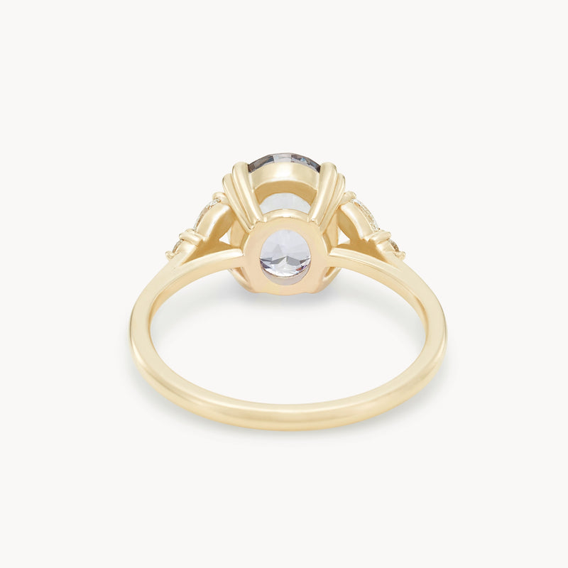 ever afterglow one-of-a-kind ring - 14k yellow gold, oval sapphire, brilliant diamonds