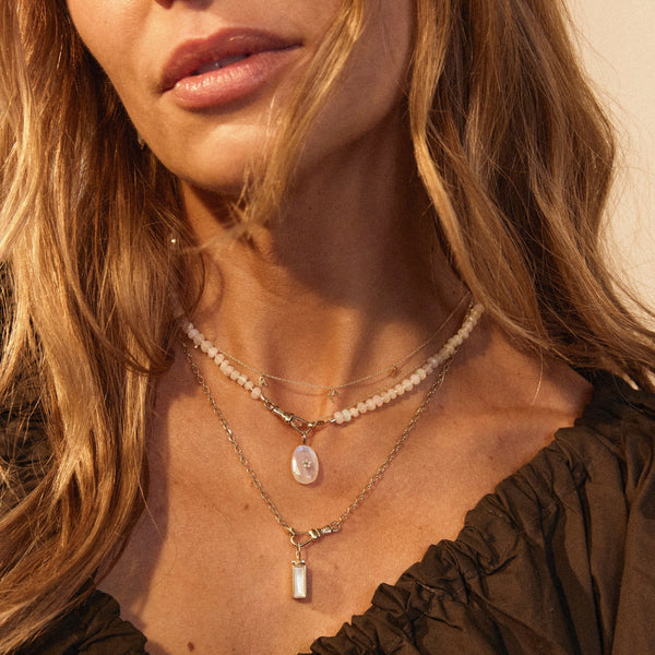 milf mama carton charm - 10k yellow gold, mother of pearl, diamonds