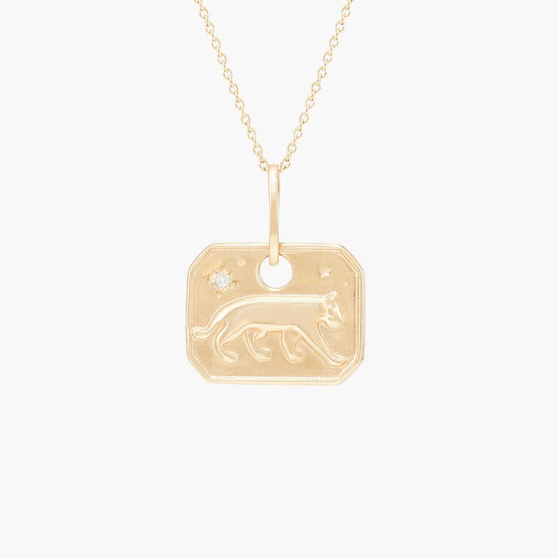 lioness charm - 10k yellow gold, brilliant diamond