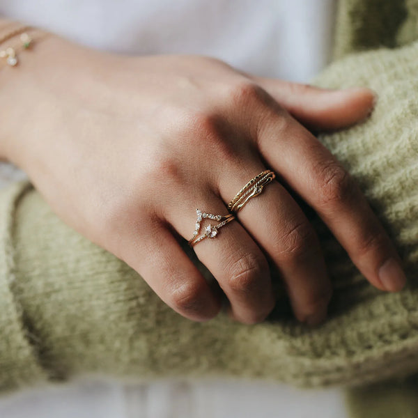 Moonbow ring - 14k white gold, white diamond